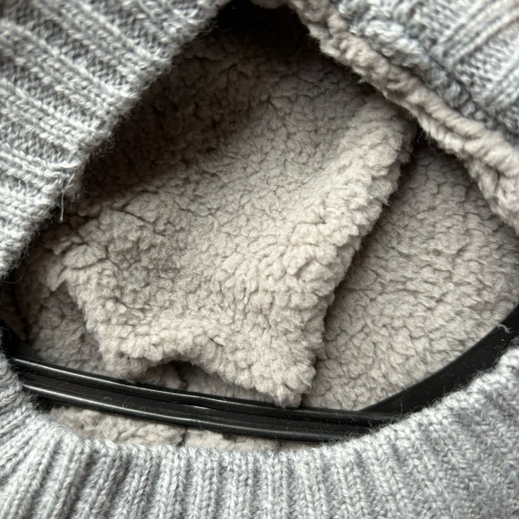 NWT Bailey & Bella Cable Knit Dog Sweater - Picture 3 of 5